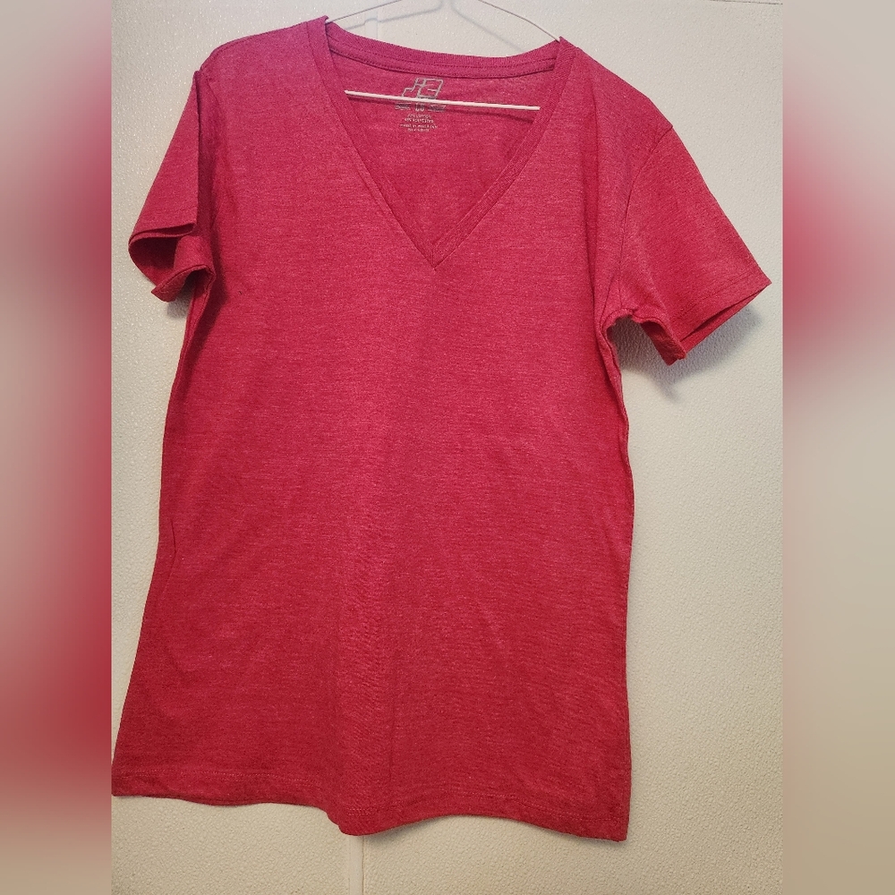 J SPORT,8-V NECK, ATHLETIC ORIGINAL, RED-LARGE, NEW,Set,8 Shirts Total To Resell